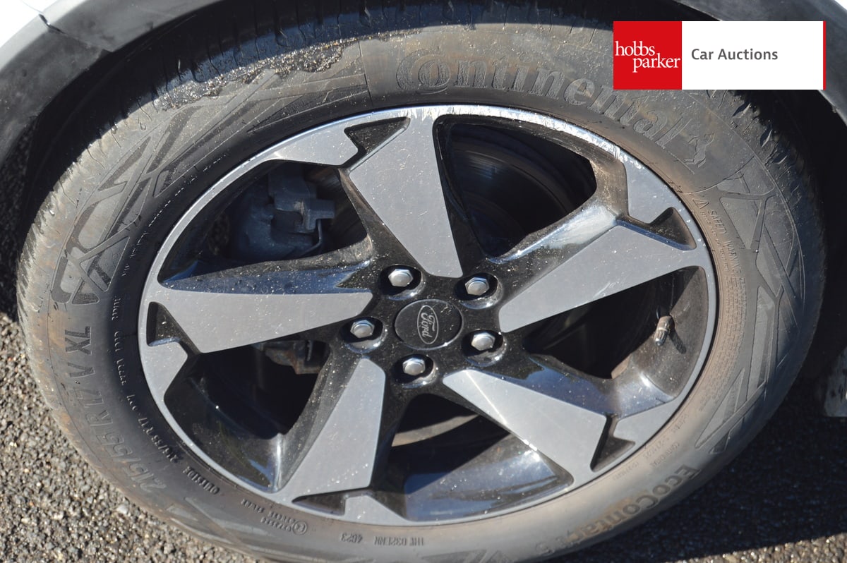 FORD FOCUS ACTIVE MHEV image 9