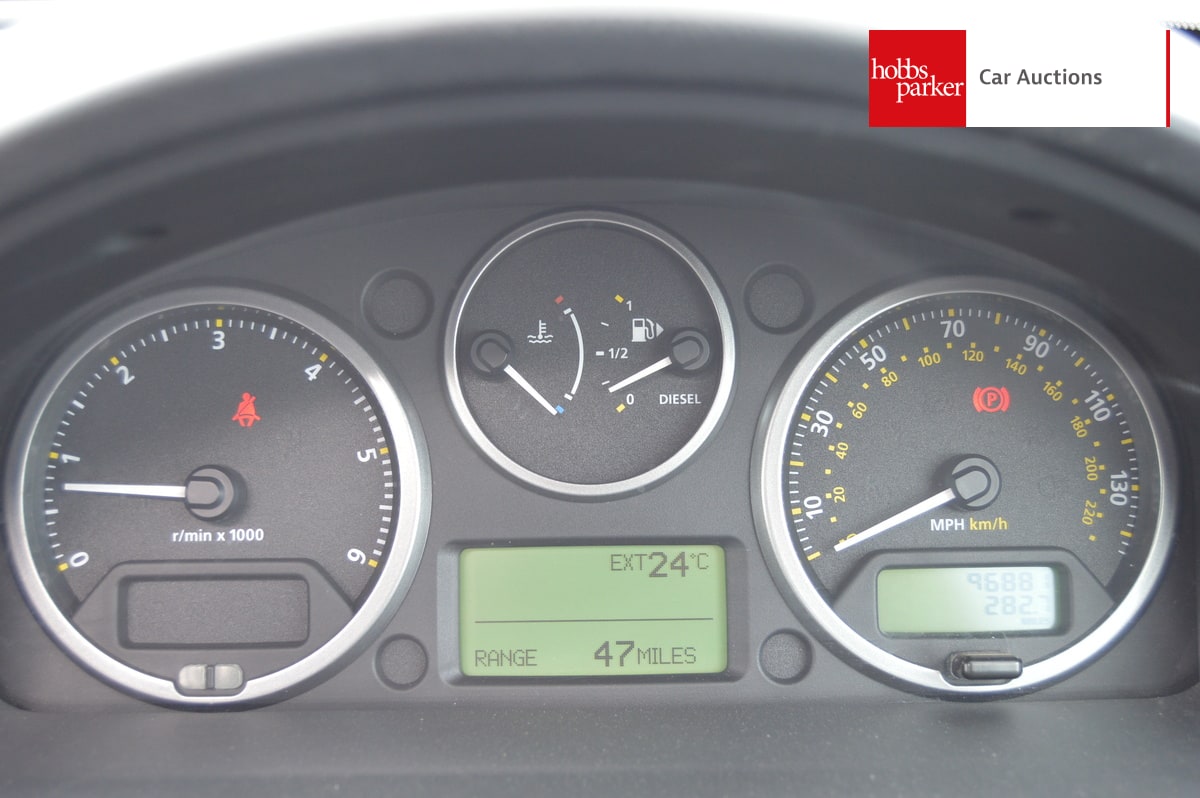LAND ROVER FREELANDER HSE TD4 image 18