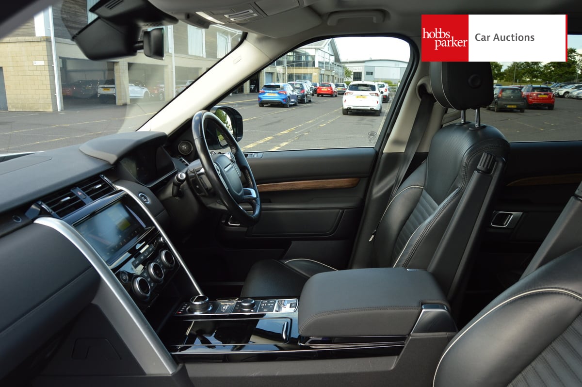 LAND ROVER DISCOVERY HSE SI4 AUTO image 13