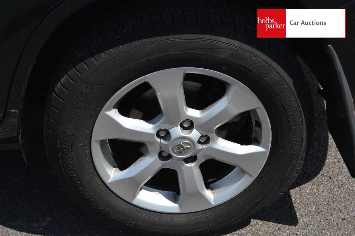 TOYOTA RAV4 XT-R VALVEMATIC CVT image 10