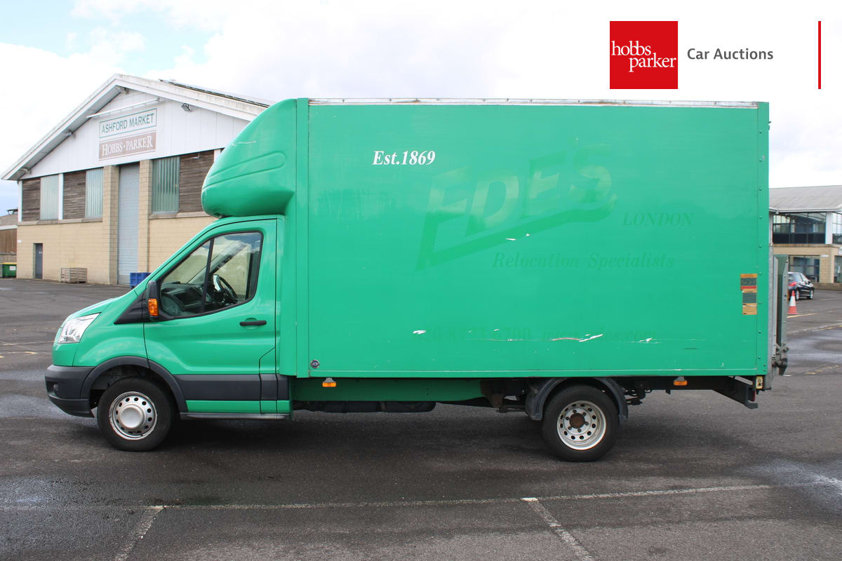 FORD TRANSIT 350 image 6