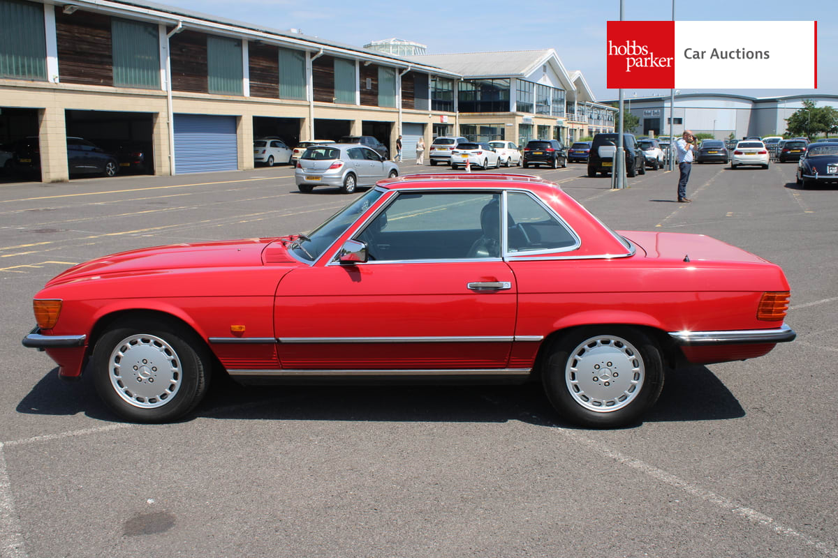 MERCEDES 500 SL R107 image 14