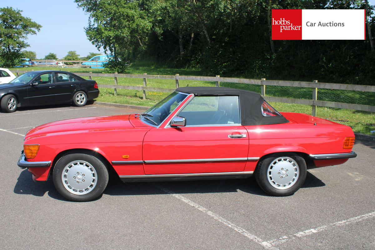 MERCEDES 500 SL R107 image 39