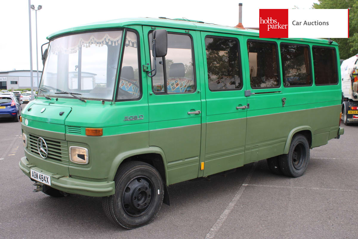 MERCEDES 508D CAMPER image 7
