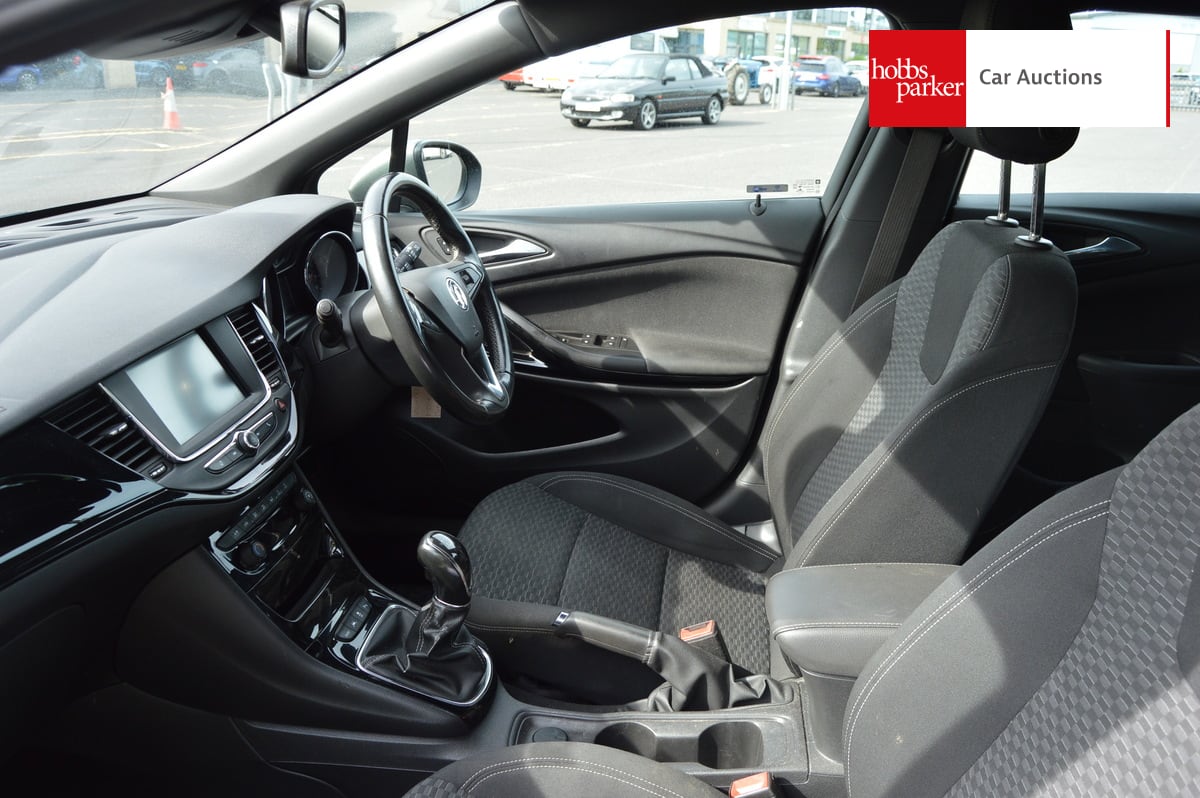 VAUXHALL ASTRA SRI image 13