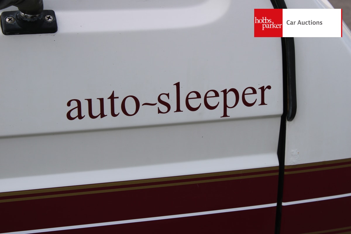 VOLKSWAGEN T25 AUTO SLEEPER TRIDENT image 14