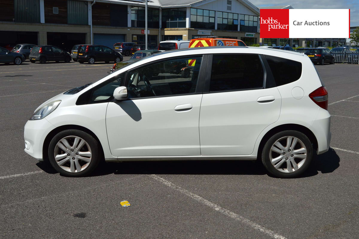 HONDA JAZZ I-VTEC EX CVT image 6