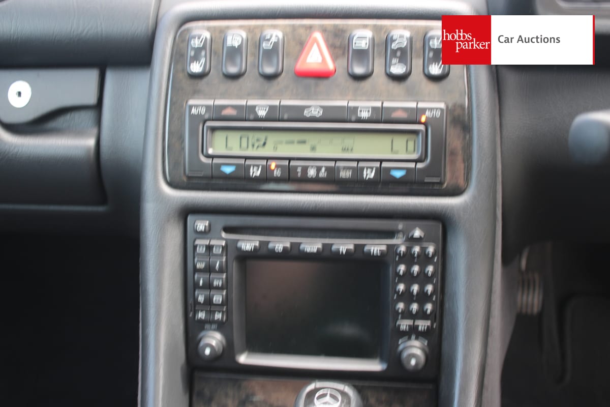 MERCEDES CLK55 AMG AUTO image 26