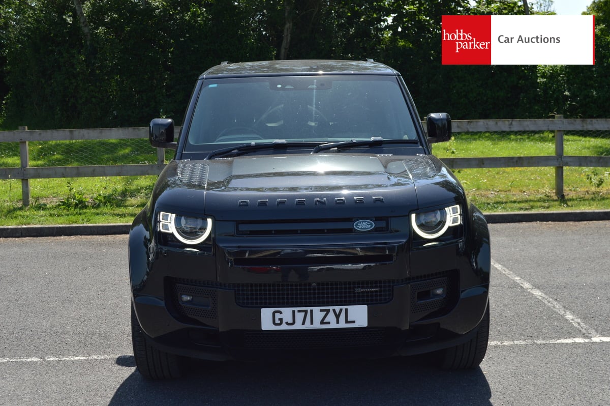 LAND ROVER DEFENDER XDYNAMIC HSE D MHEV A image 8