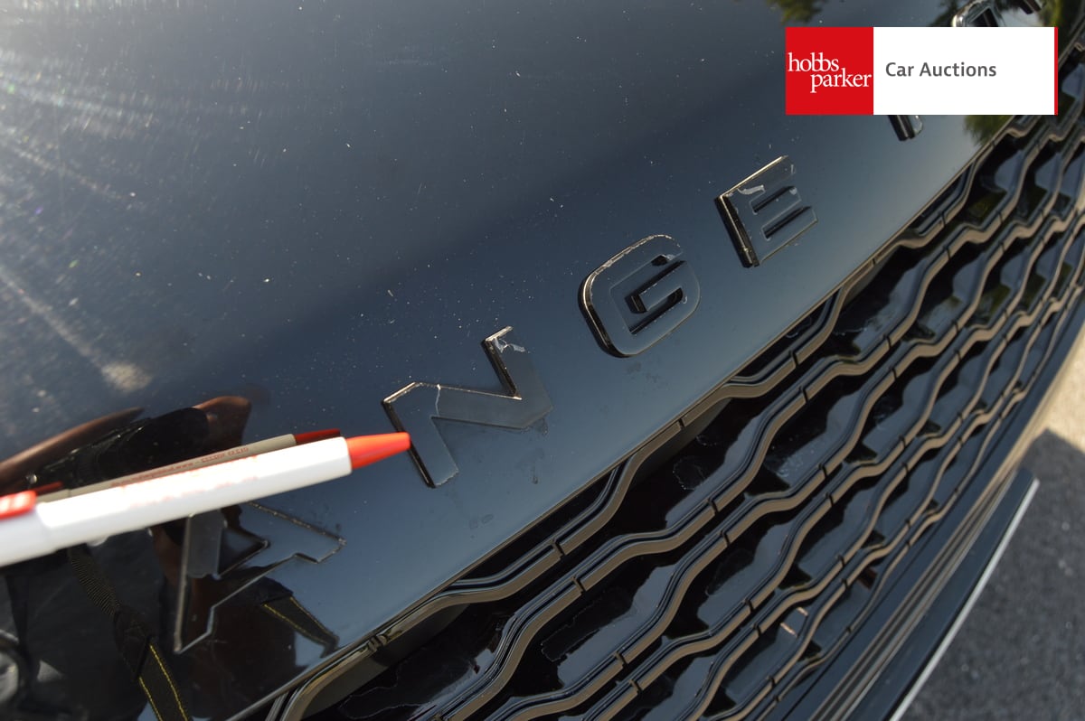 LAND ROVER RANGE ROVER VELAR S D180 AUTO image 18