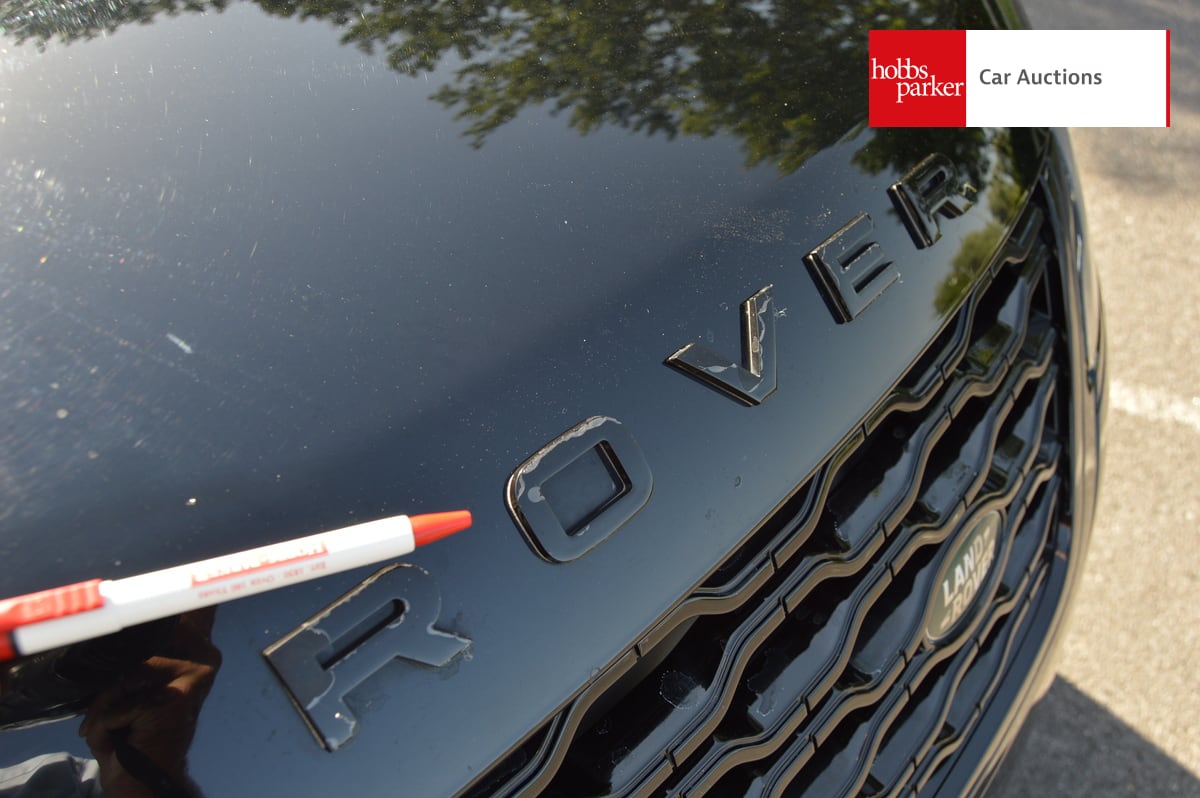LAND ROVER RANGE ROVER VELAR S D180 AUTO image 19