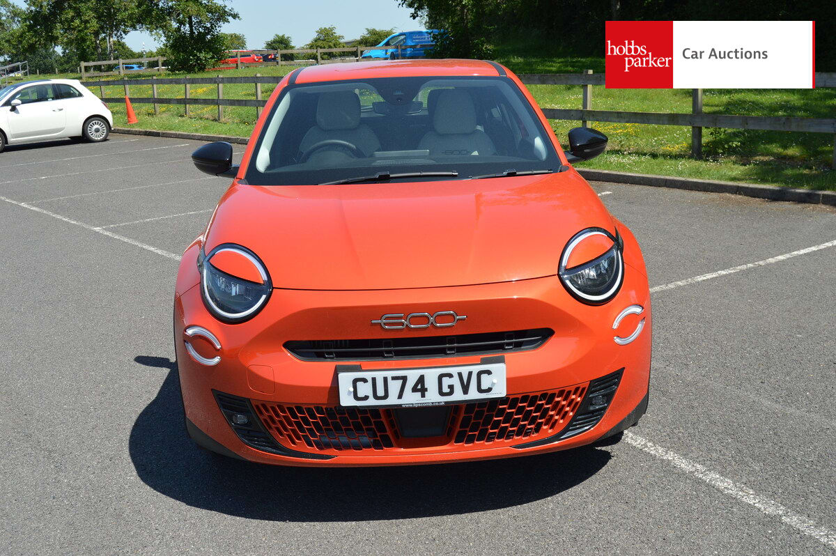 FIAT 600 MHEV AUTO image 8