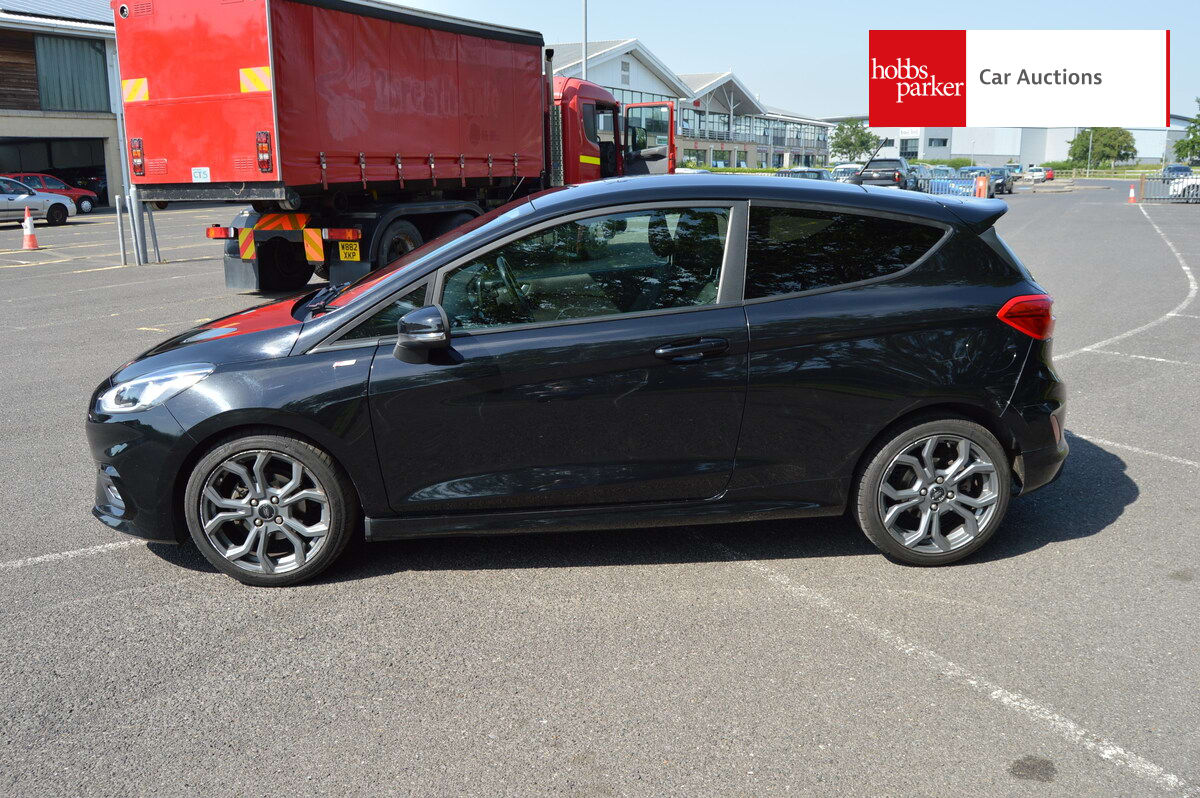 FORD FIESTA ST-LINE TURBO image 6
