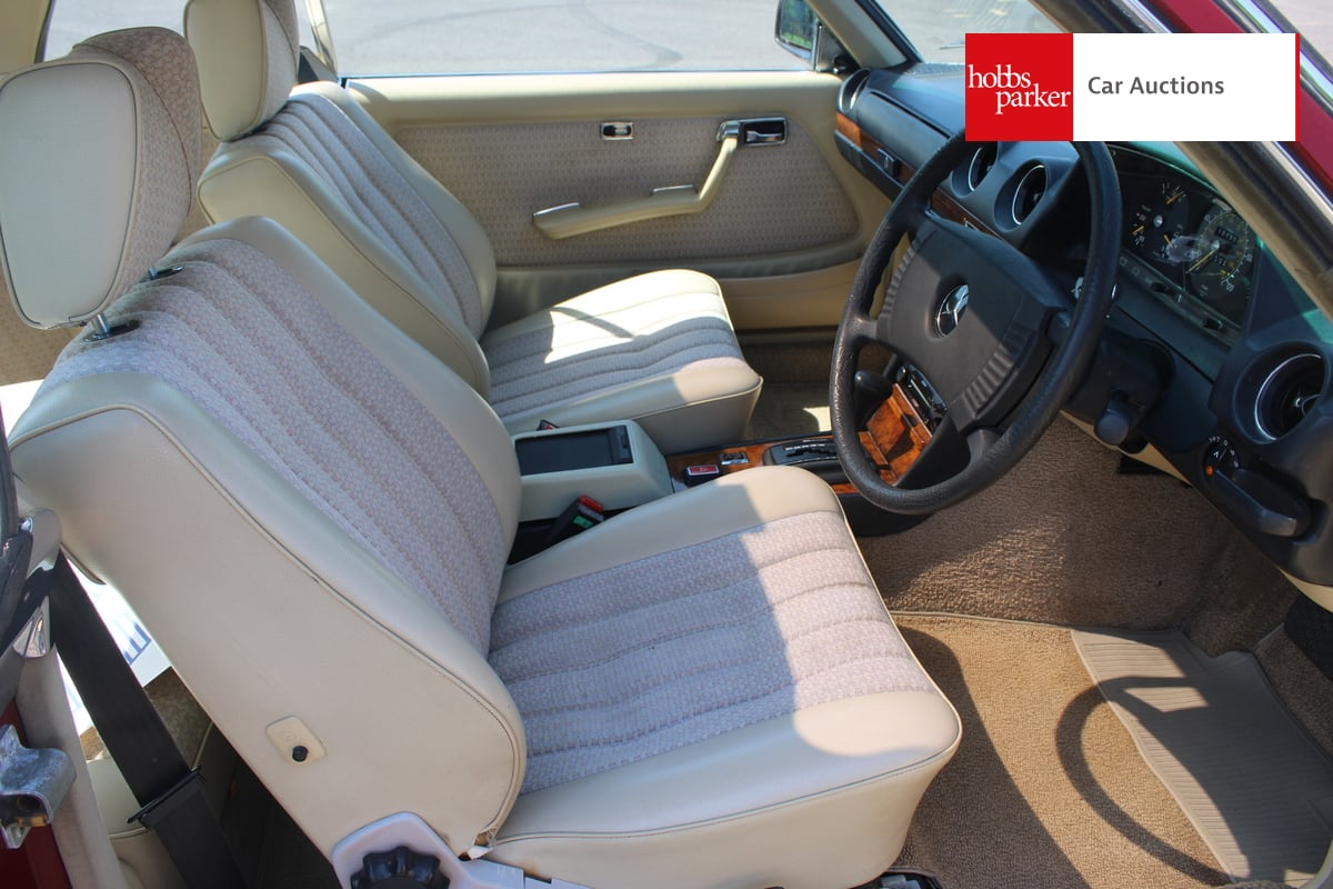 MERCEDES 230 CW AUTO (C123) image 16