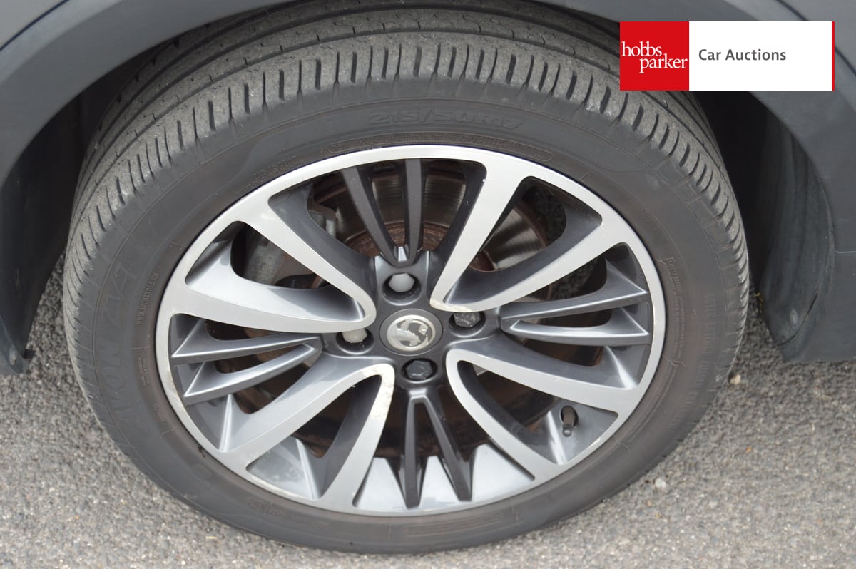 VAUXHALL CROSSLAND X ELITE TURBO D S/S image 9