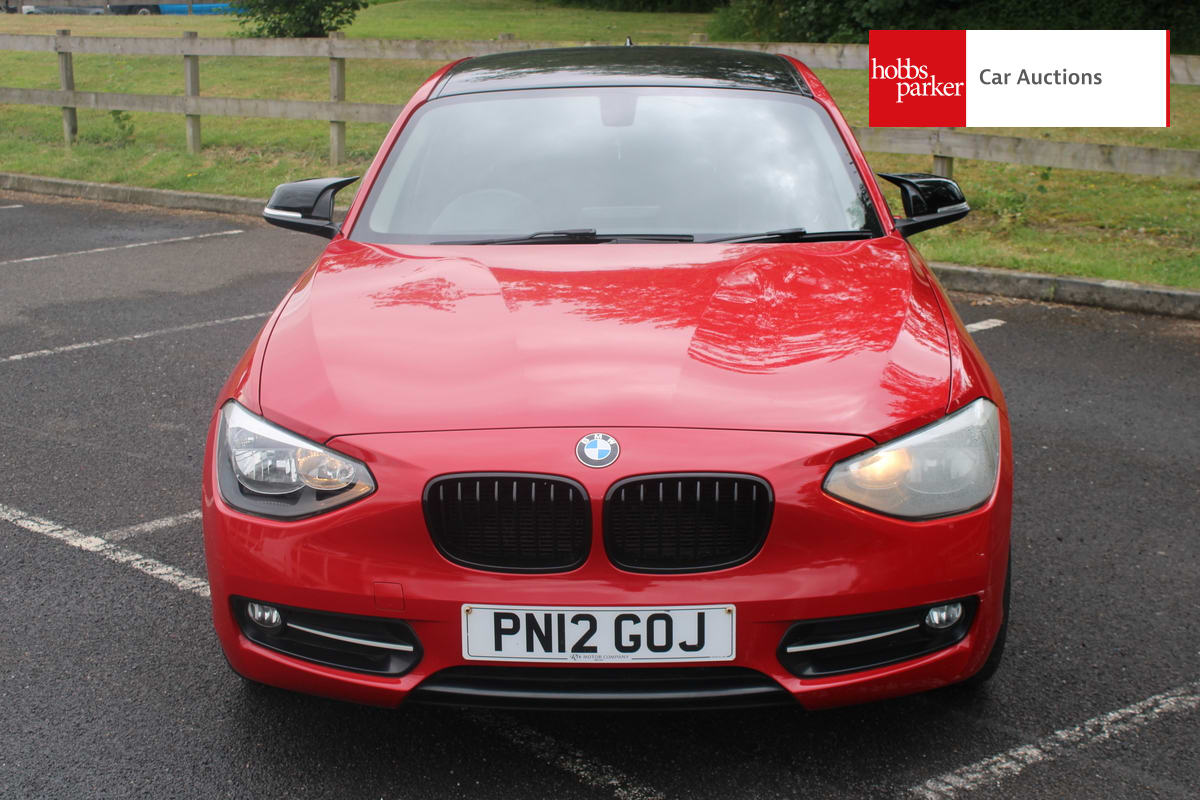 BMW 116I SPORT TURBO image 8