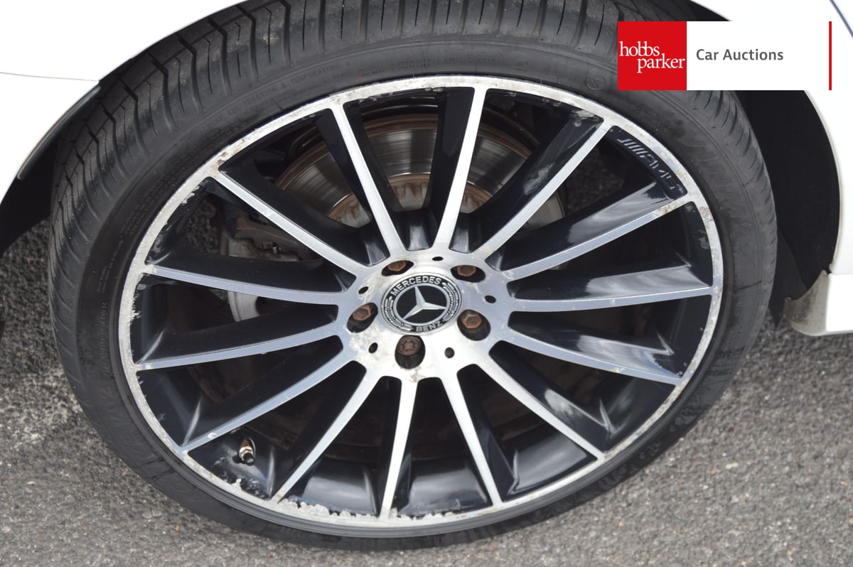 MERCEDES-BENZ E 220 AMG LNE NIGHT ED PRM D A image 11