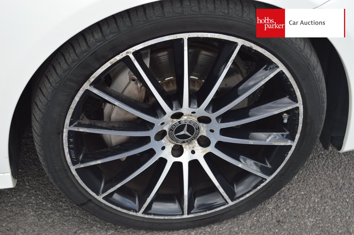 MERCEDES-BENZ E 220 AMG LNE NIGHT ED PRM D A image 12