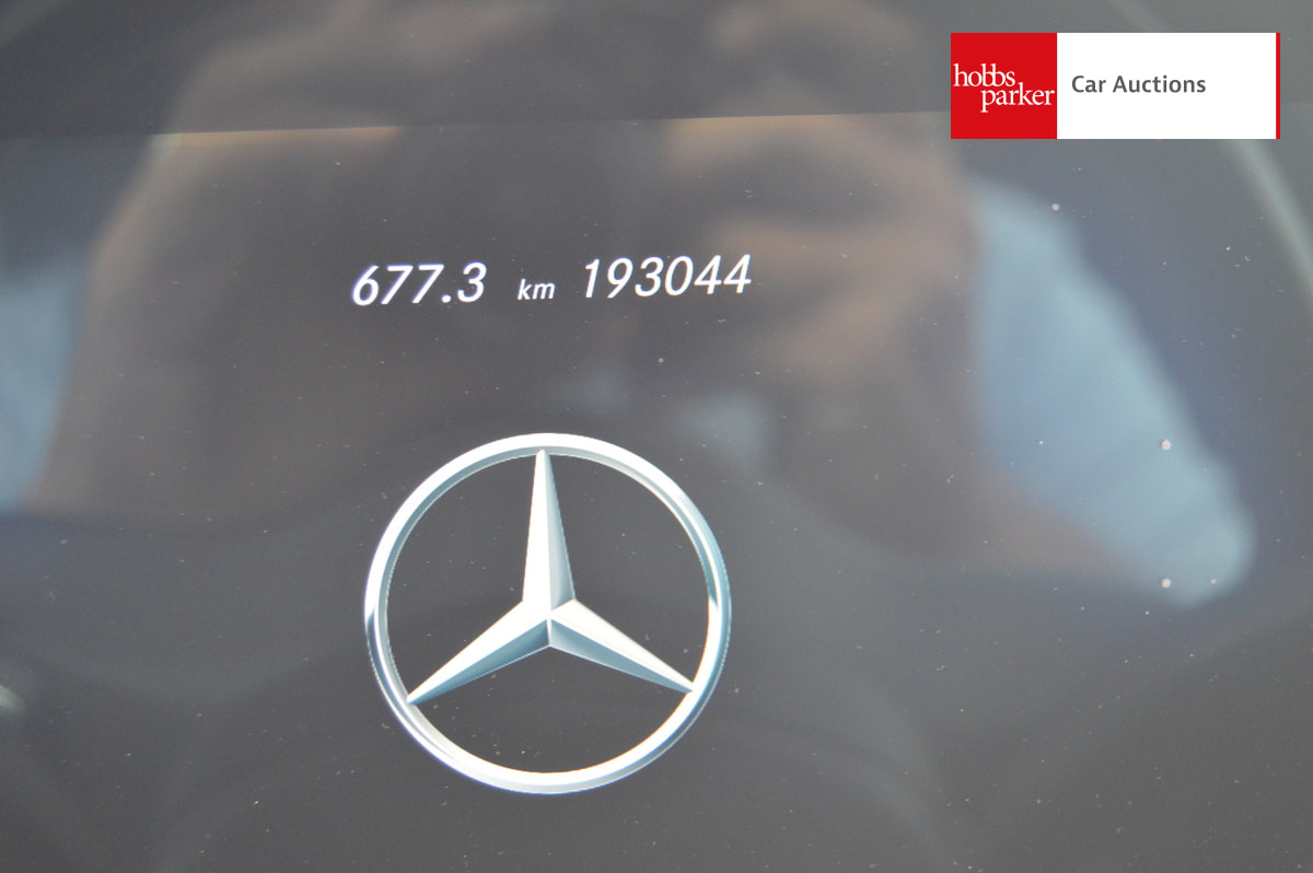 MERCEDES-BENZ E 220 AMG LNE NIGHT ED PRM D A image 16