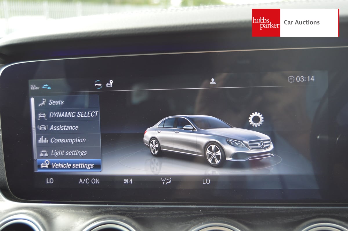 MERCEDES-BENZ E 220 AMG LNE NIGHT ED PRM D A image 17
