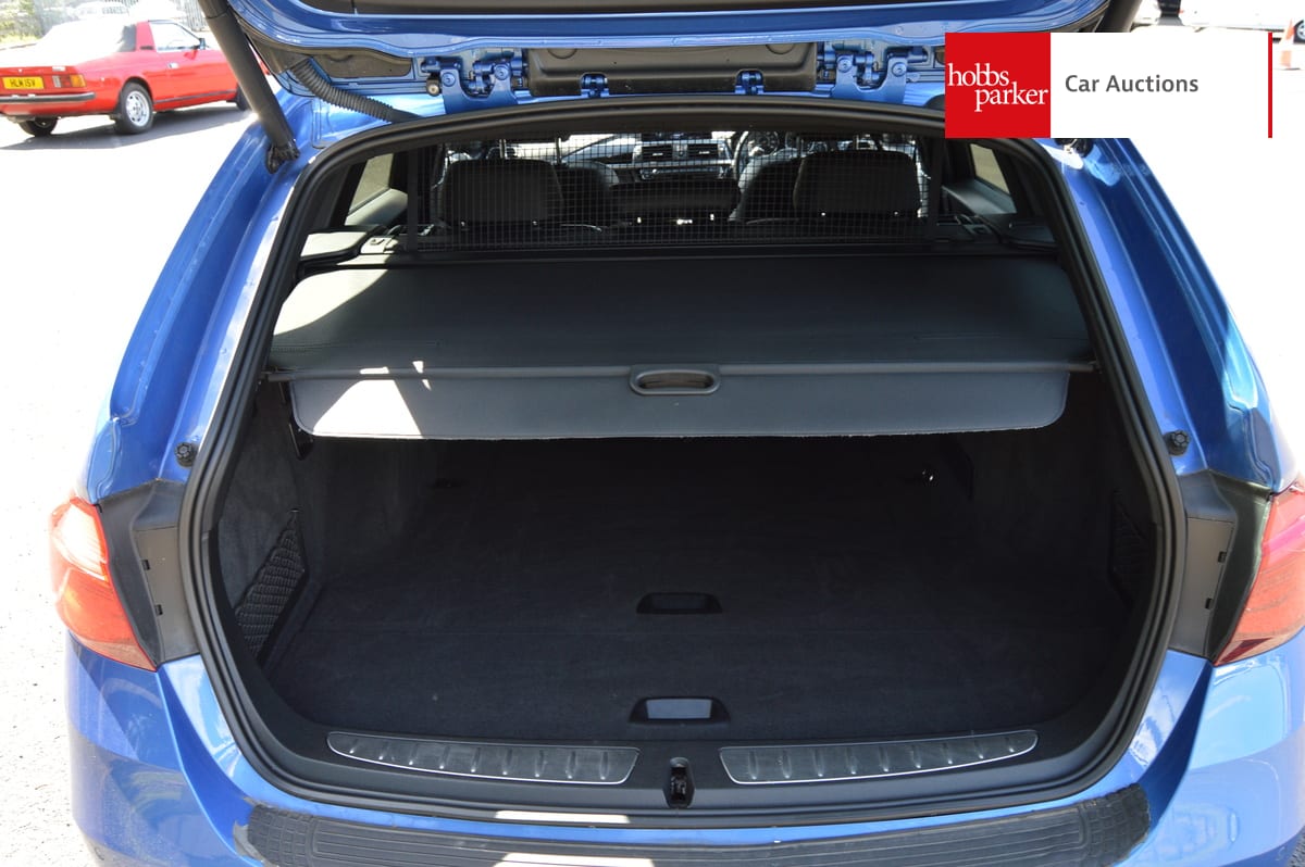 BMW 320D XDRIVE MSPORT SHADOW image 15