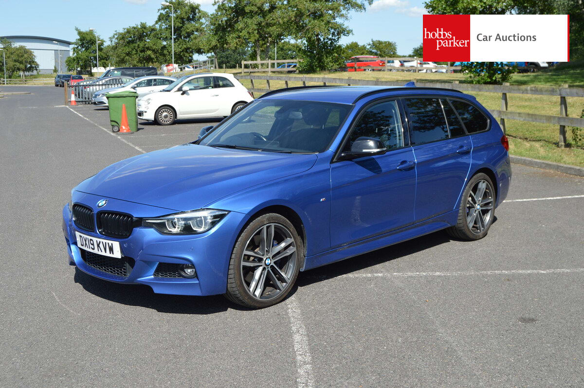 BMW 320D XDRIVE MSPORT SHADOW image 7