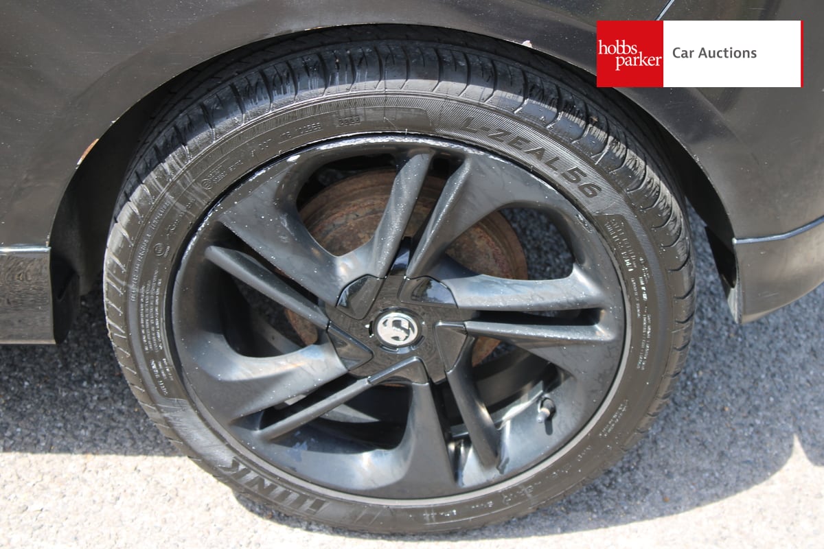 VAUXHALL CORSA LIMITED EDITION image 11