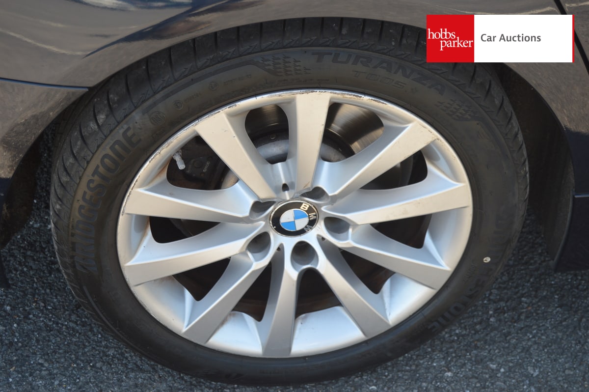 BMW 530D LUXURY AUTO image 11