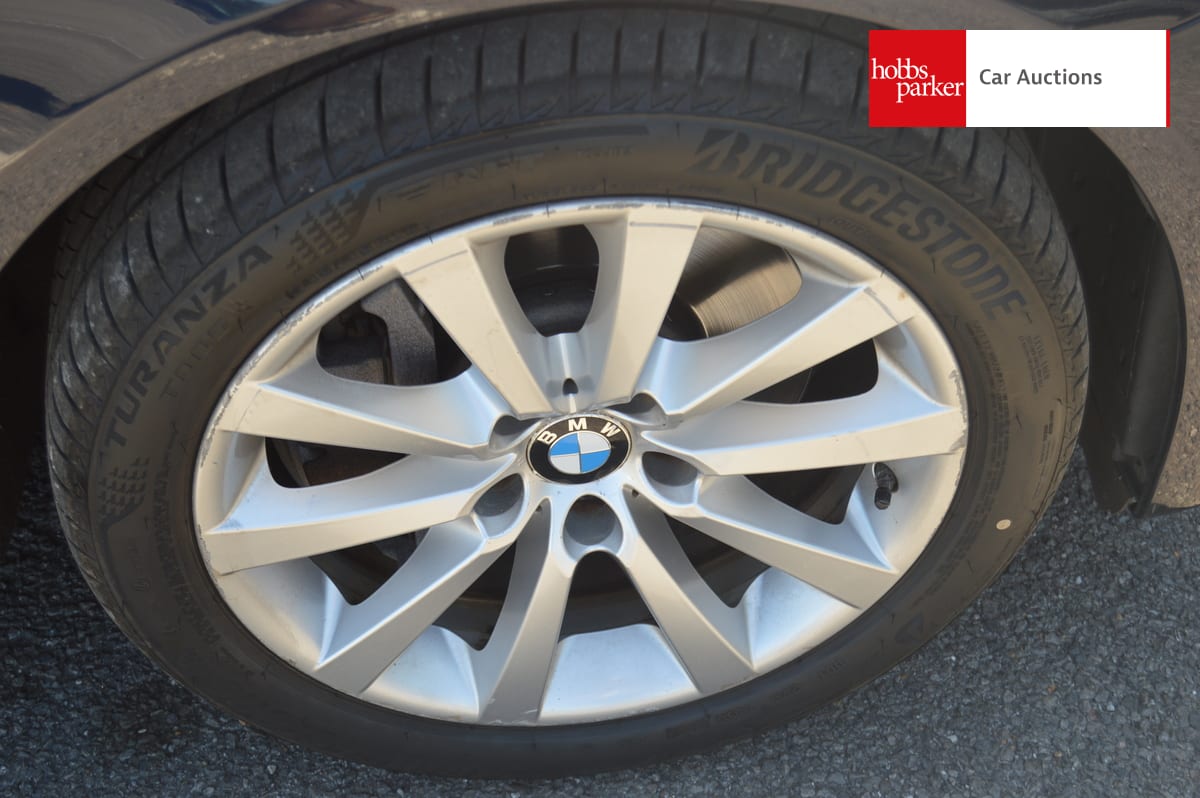 BMW 530D LUXURY AUTO image 12