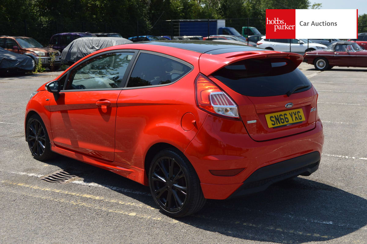 FORD FIESTA ST-LINE RED EDITION image 5