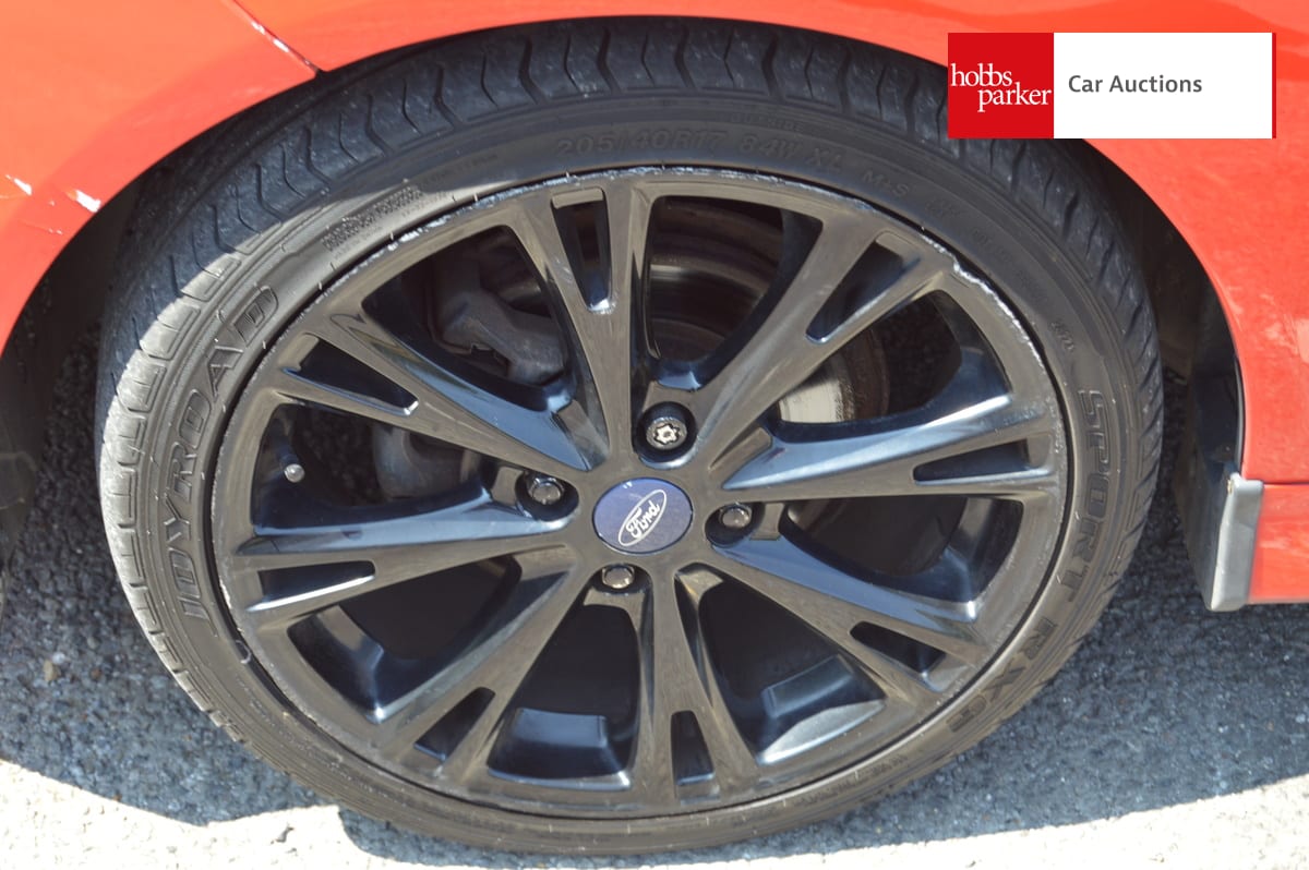 FORD FIESTA ST-LINE RED EDITION image 9