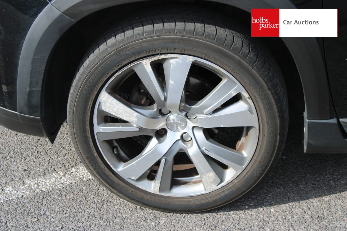 PEUGEOT 2008 ALLURE BLUE HDI image 12