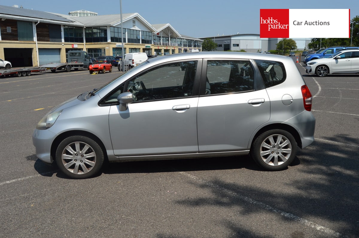 HONDA JAZZ SE image 6