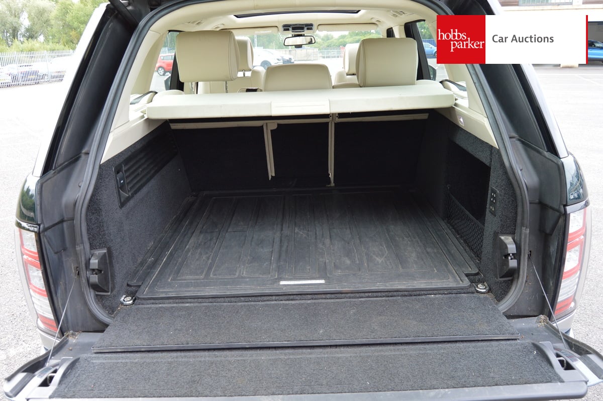 LAND ROVER RANGE ROVER AUTO-B SDV8 A image 15