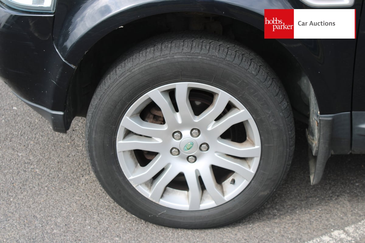 LAND ROVER FREELANDER HSE TD4 image 12