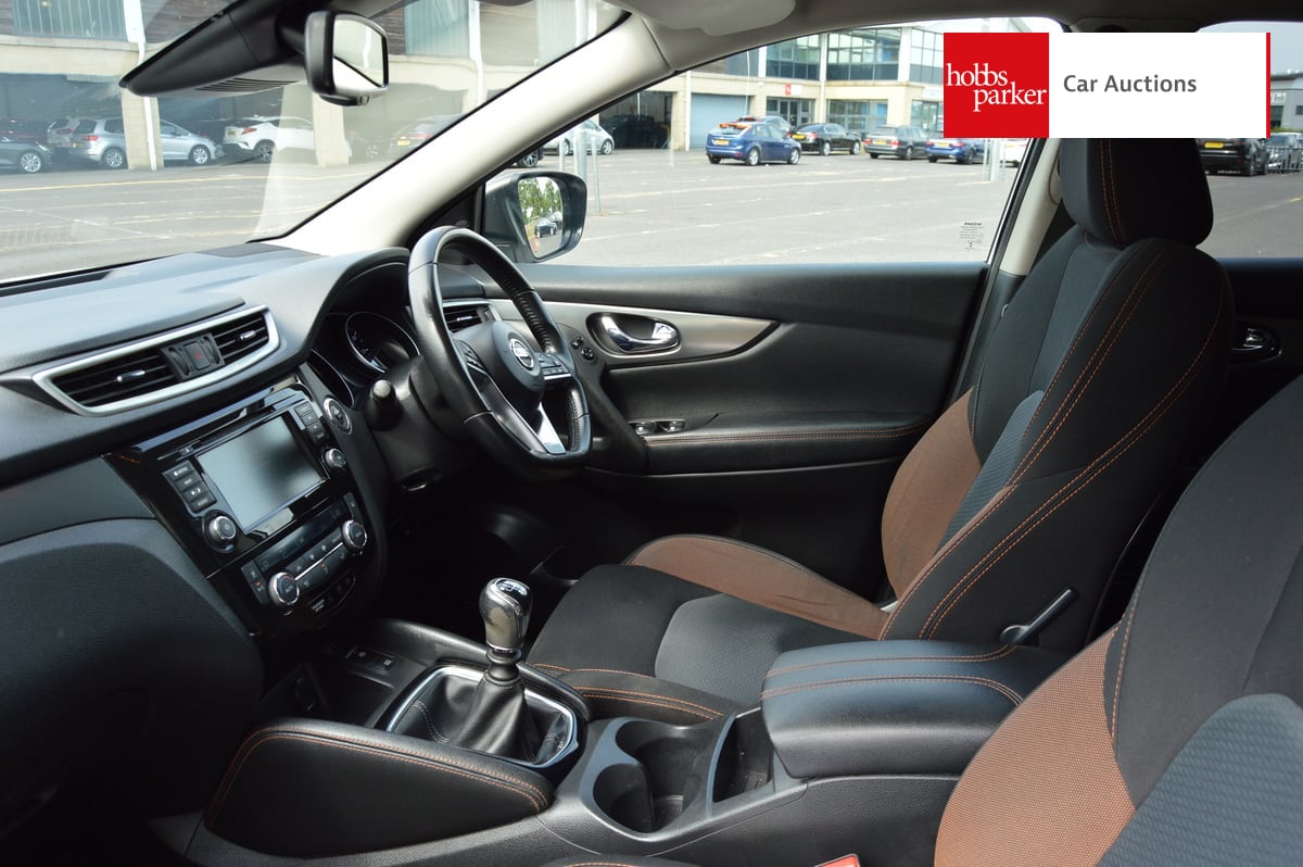 NISSAN QASHQAI N-MOTION DIG-T image 13
