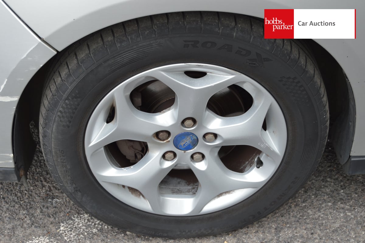 FORD C-MAX ZETEC image 9