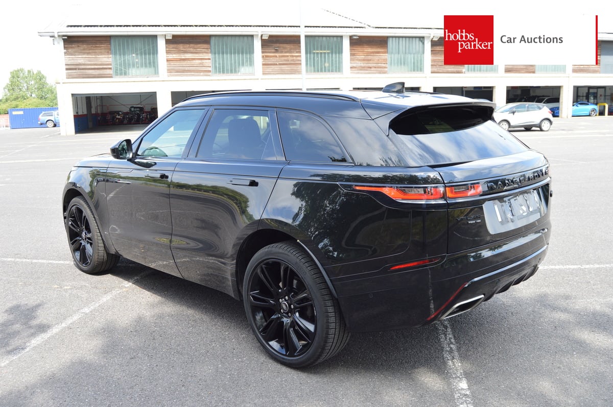 LAND ROVER RANGE ROVER VELAR R-DYN HSE P300  A image 5