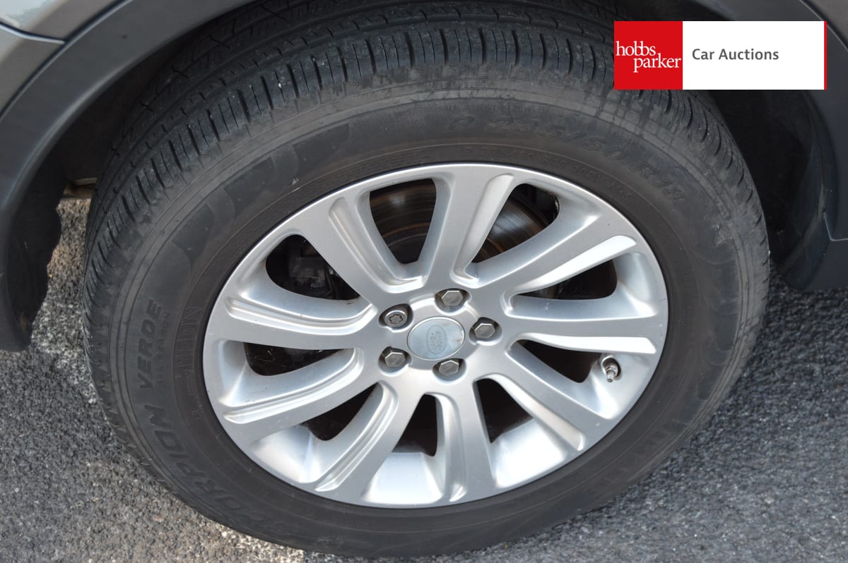LAND ROVER DISCOVERY SPORT SE TECH T image 11
