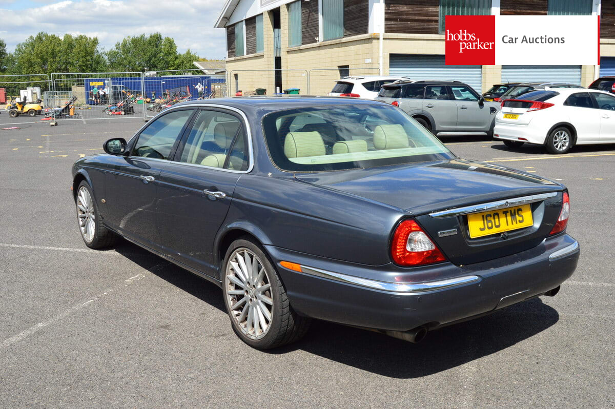JAGUAR XJ6 V6 SOVEREIGN AUTO image 5