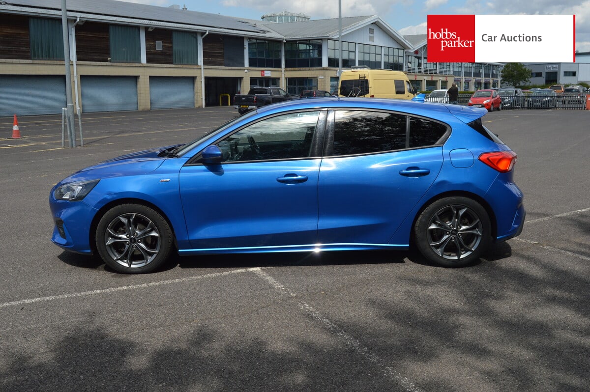 FORD FOCUS ST-LINE image 6