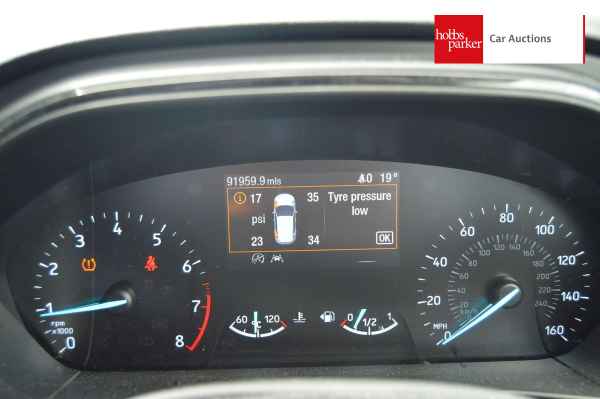 FORD FOCUS ST-LINE image 17