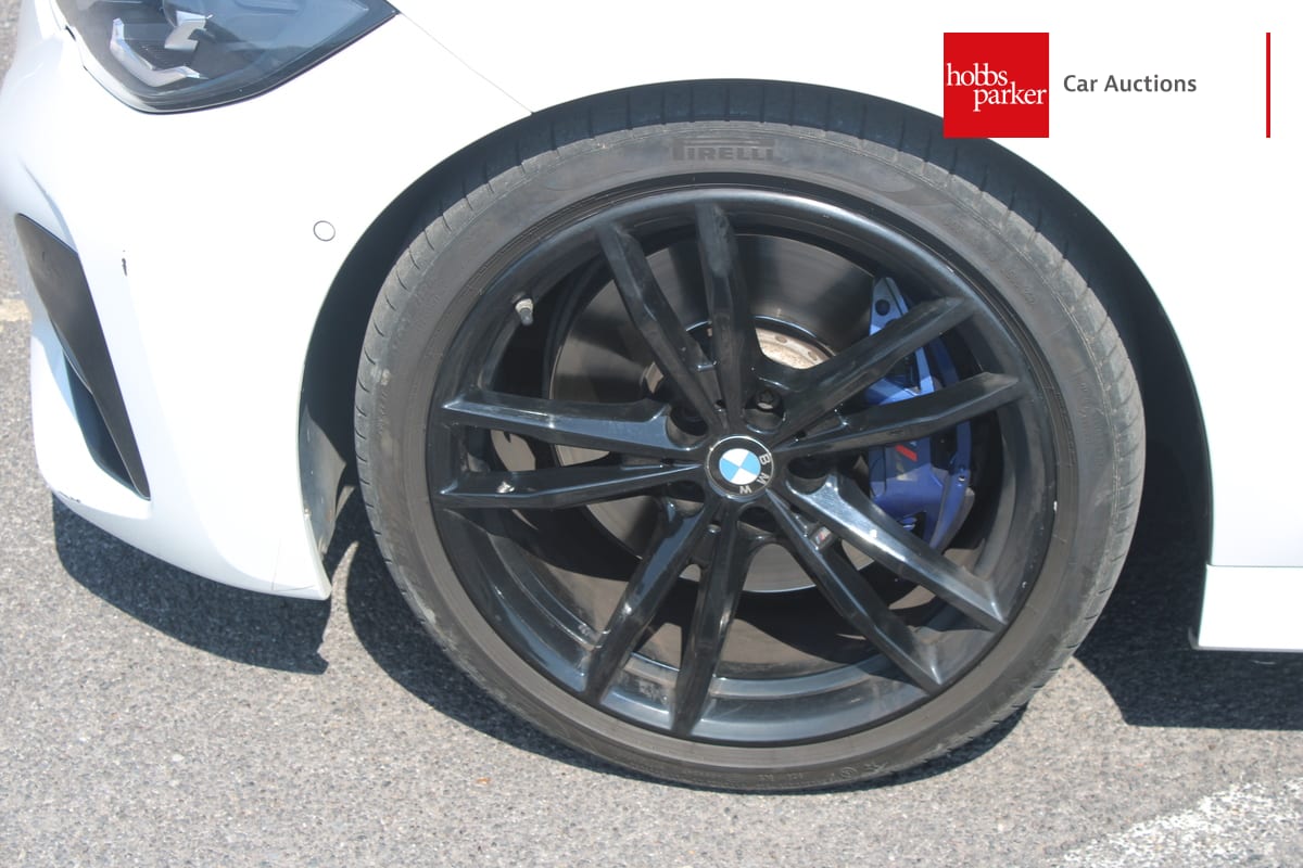 BMW 320I M SPORT AUTO image 12