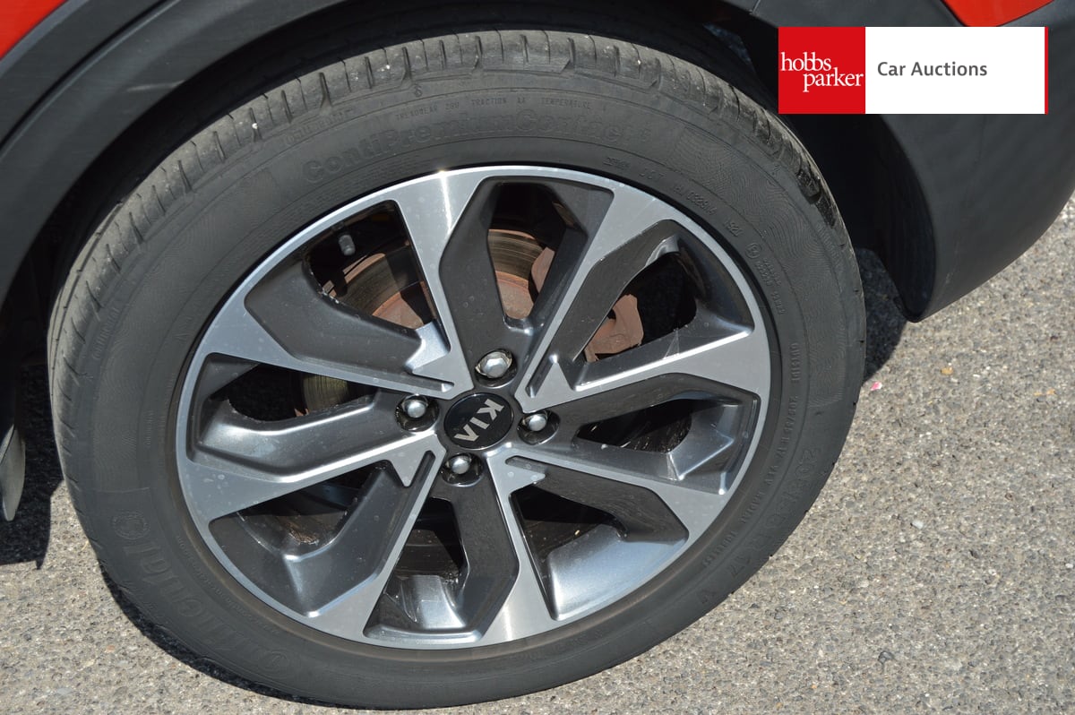 KIA STONIC CONNECT MHEV image 9