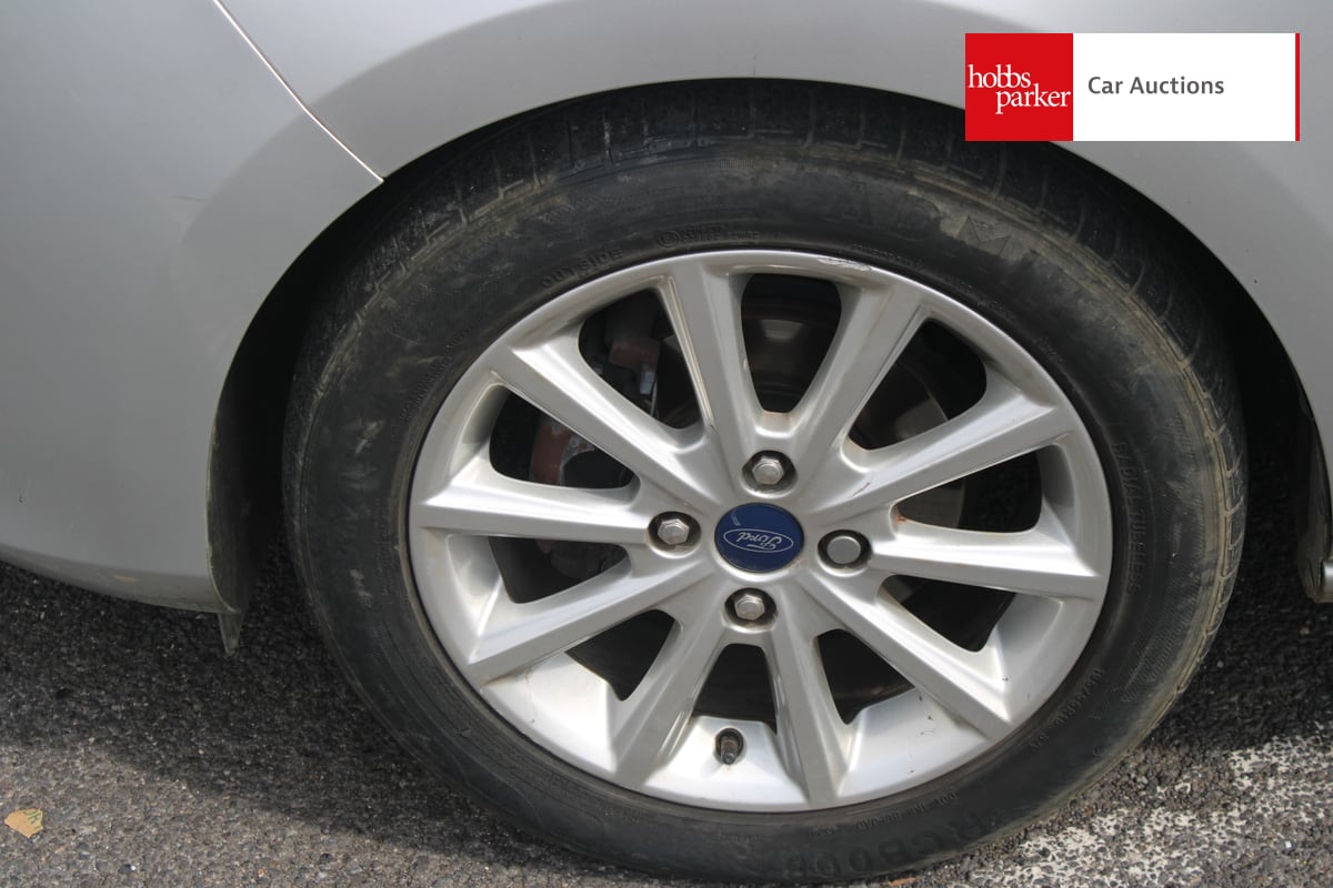 FORD FIESTA TITANIUM TURBO MHEV image 12