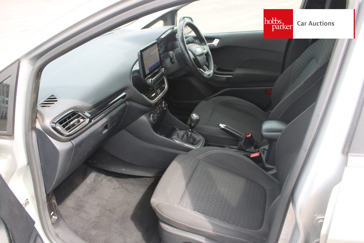 FORD FIESTA TITANIUM TURBO MHEV image 13