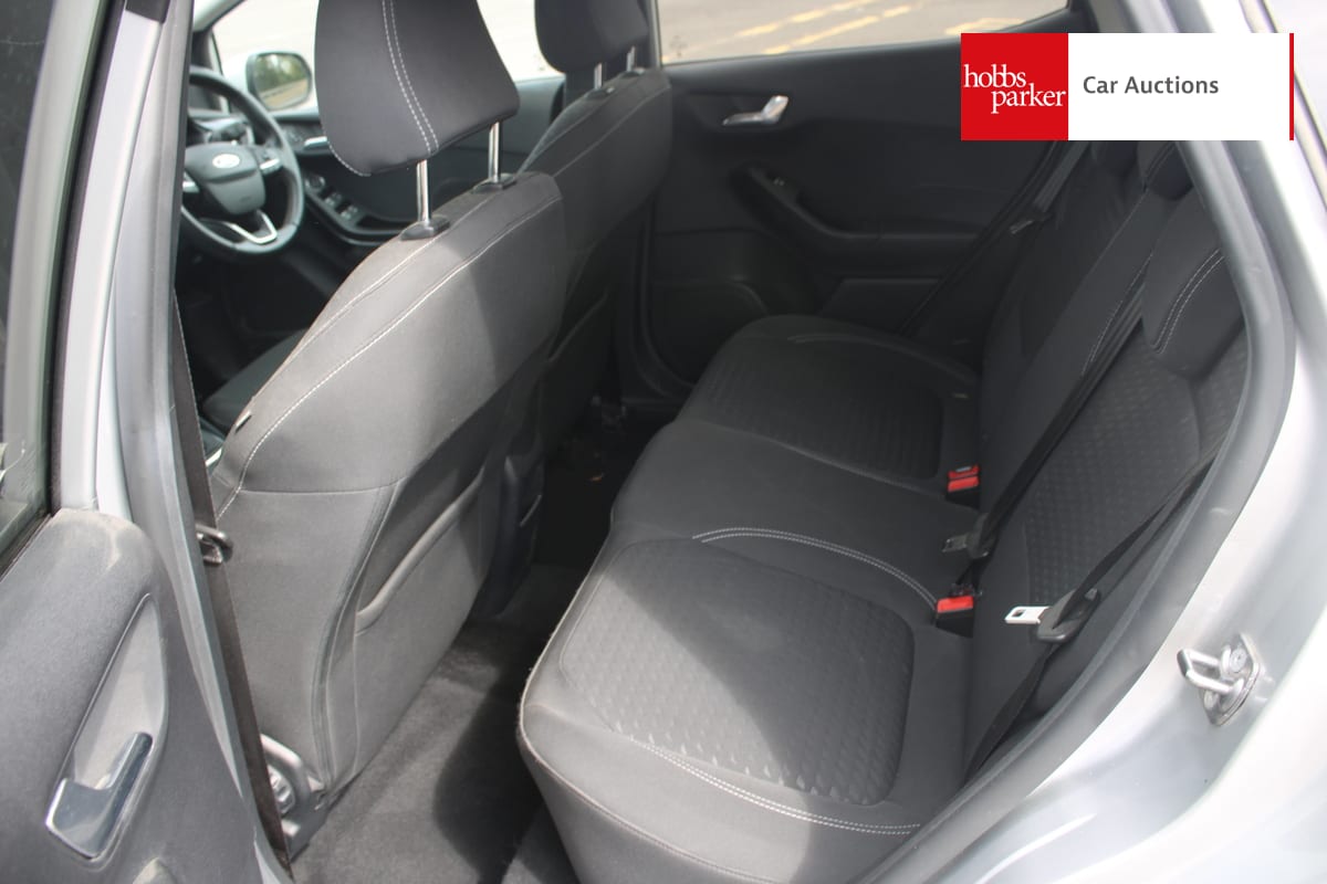 FORD FIESTA TITANIUM TURBO MHEV image 14