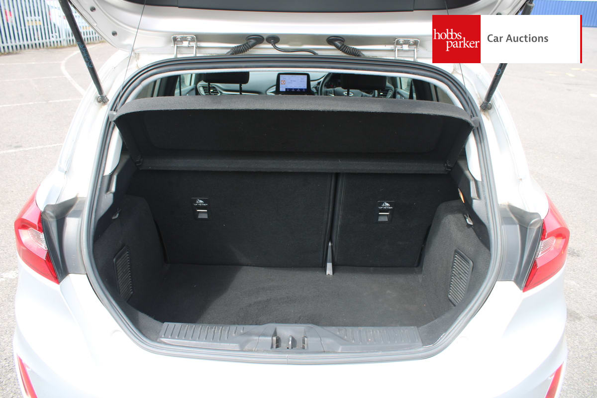 FORD FIESTA TITANIUM TURBO MHEV image 15