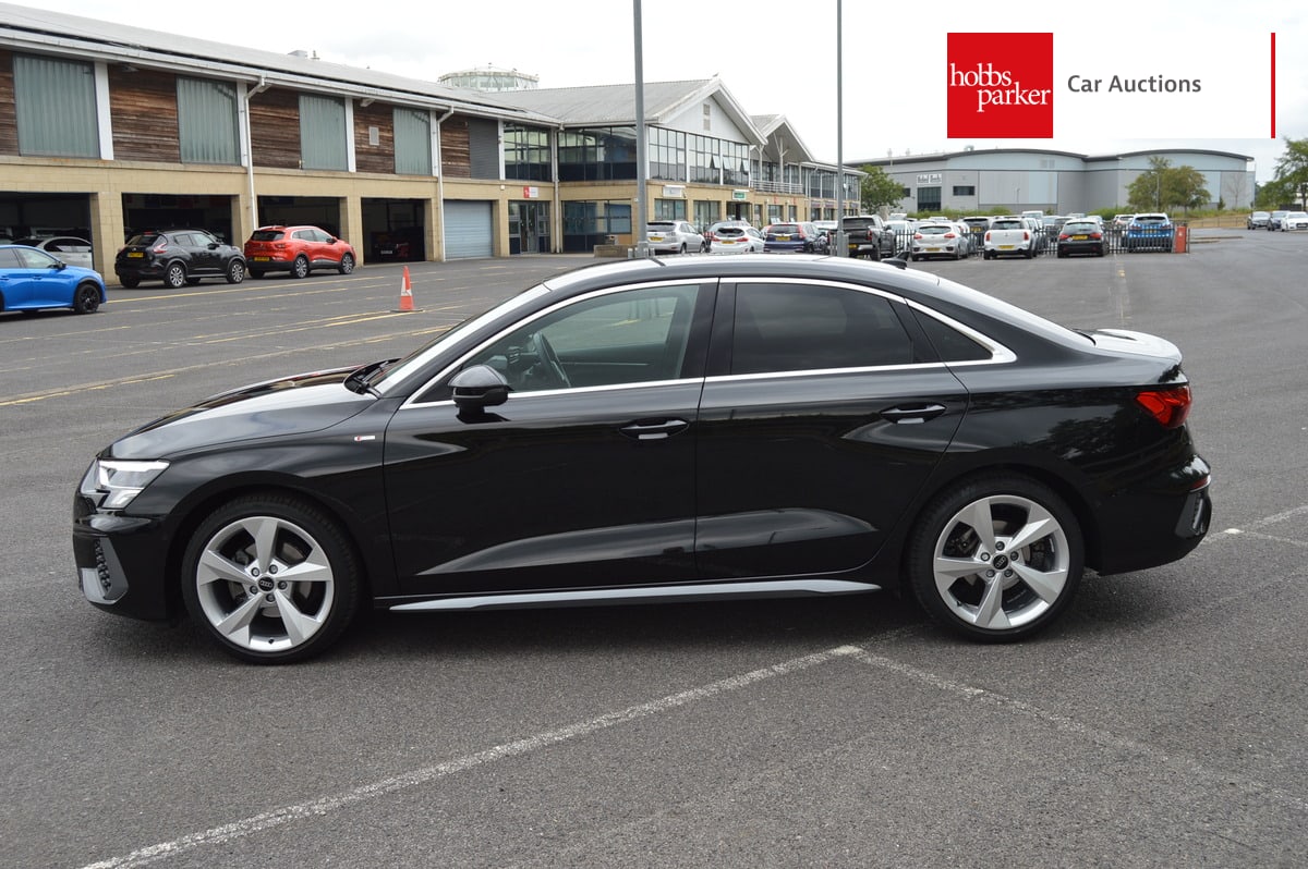 AUDI A3 S LINE 30 TFSI MHEV S-A image 6
