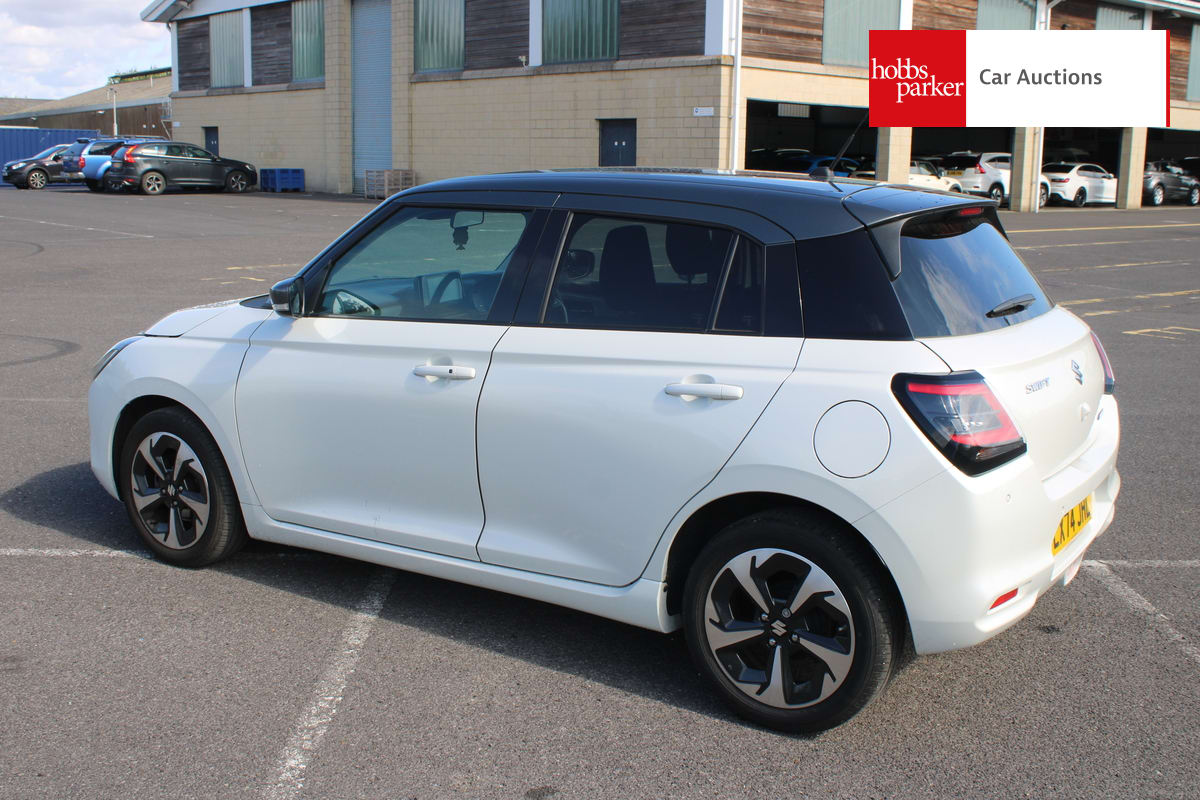 SUZUKI SWIFT ULTRA MHEV CVT image 5